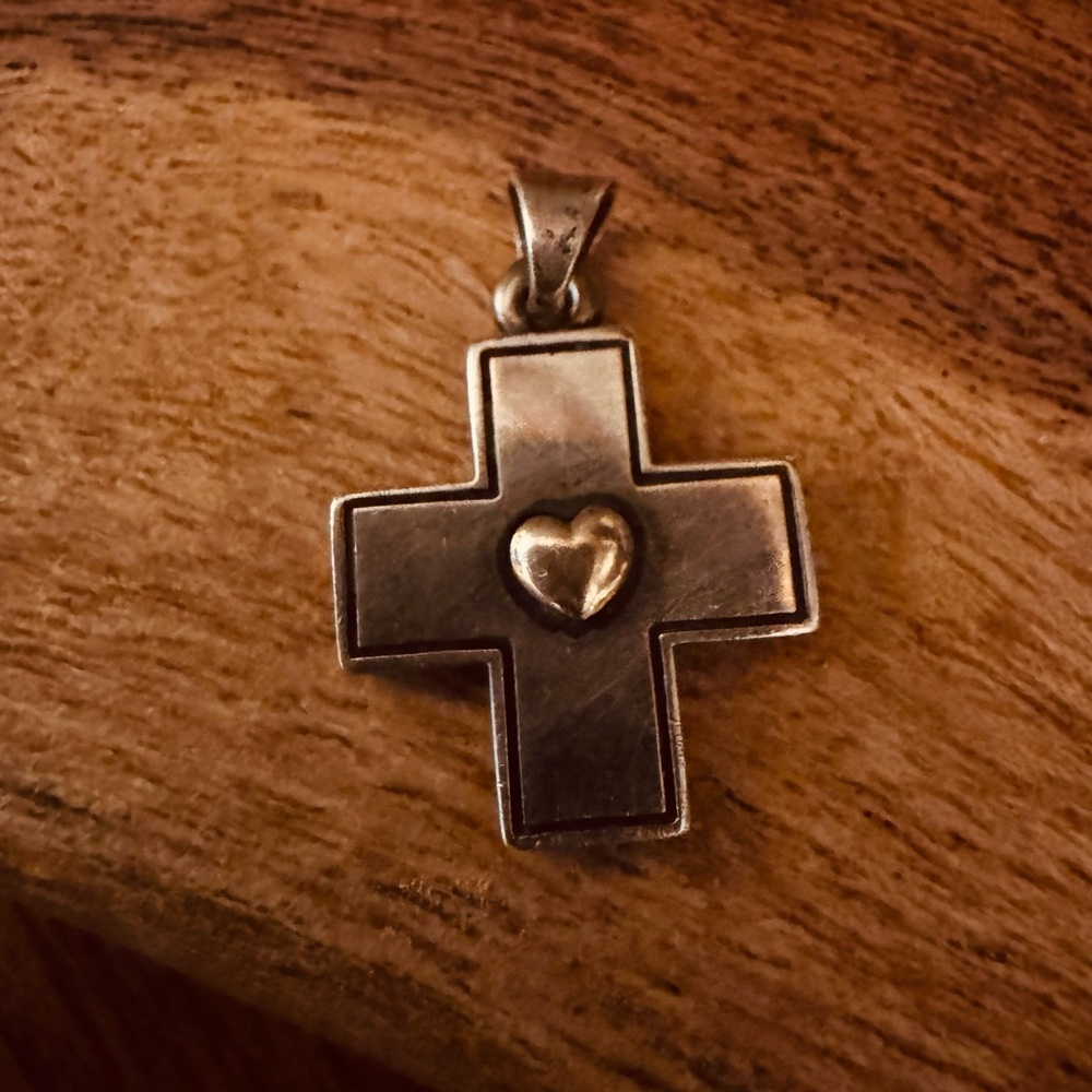Retired James Avery Sterling Silver Cross Pendant with 24 k gold Heart - Picture 1 of 5